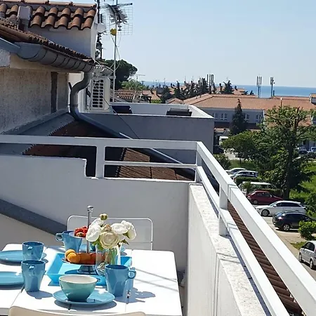 Deep Blue Porec