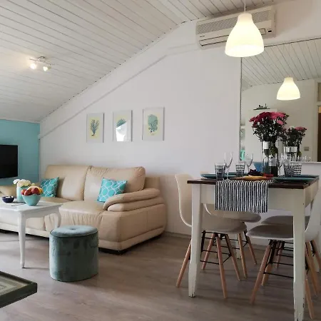 Deep Blue Appartement *